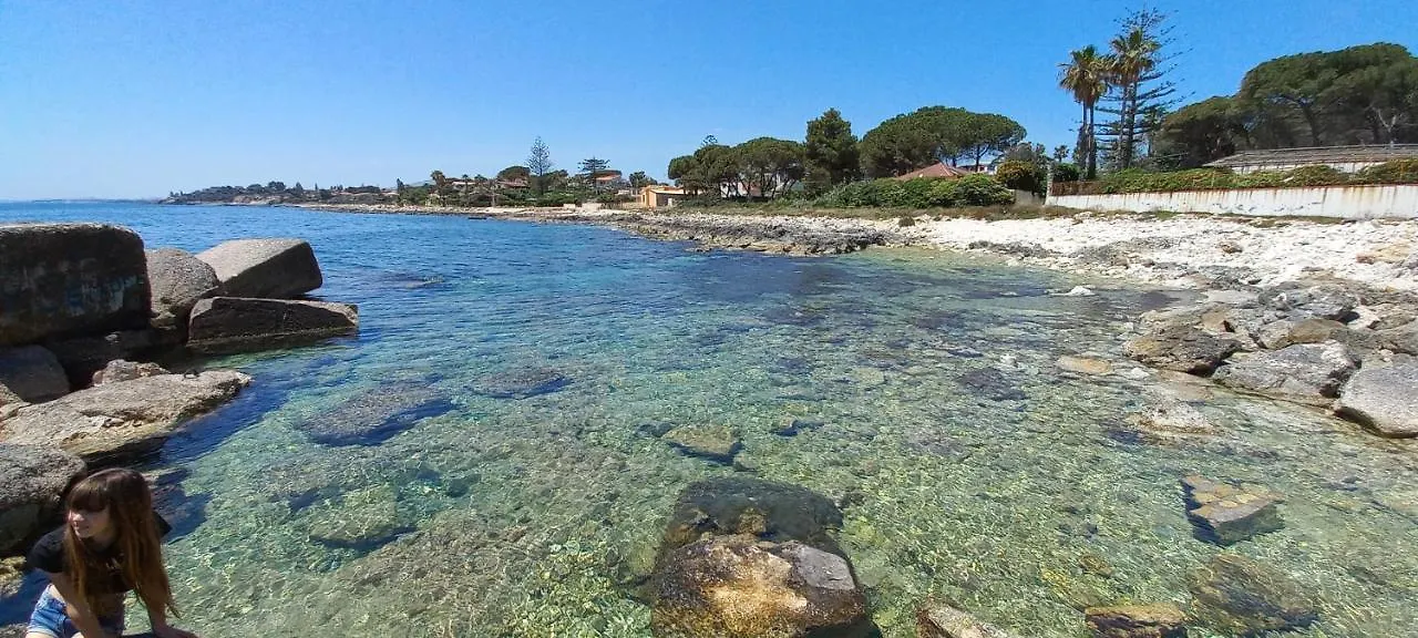 A Due Passi Dal Mare Con Piscina Villa Fontane Bianche