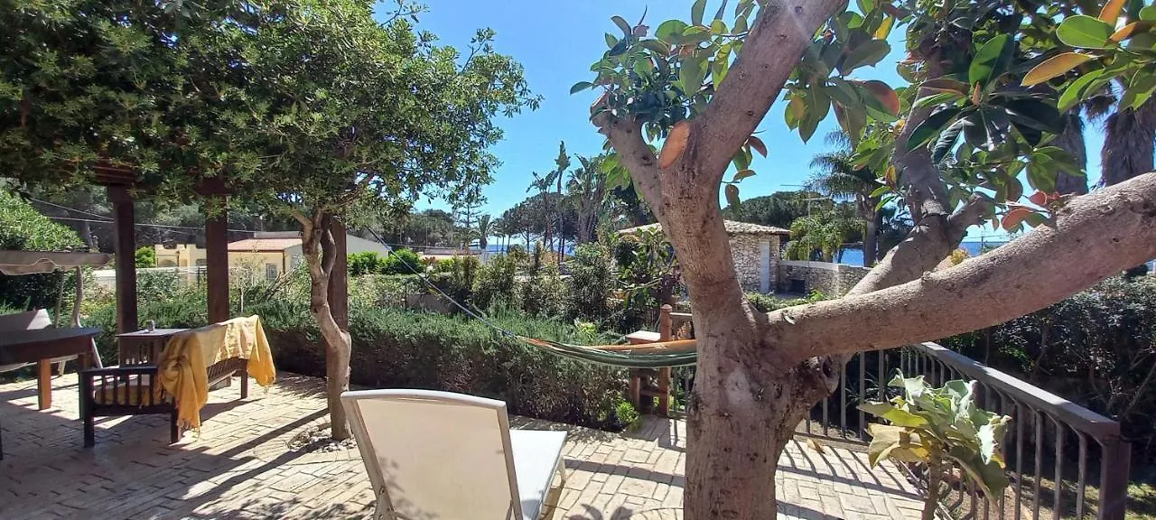 Casa vacanze Villa A Due Passi Dal Mare Con Pisicna Fontane Bianche