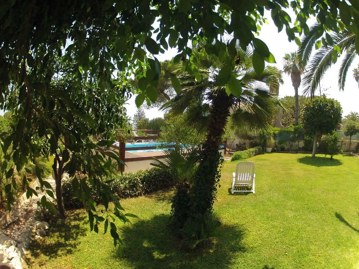 A Due Passi Dal Mare Con Piscina Villa Fontane Bianche Italy