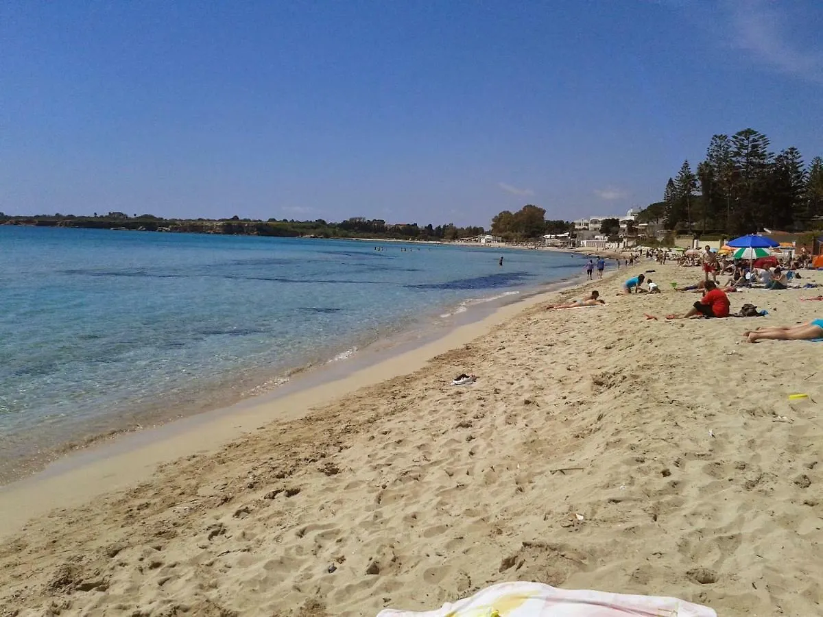 Holiday home A Due Passi Dal Mare Con Piscina Villa Fontane Bianche Italy