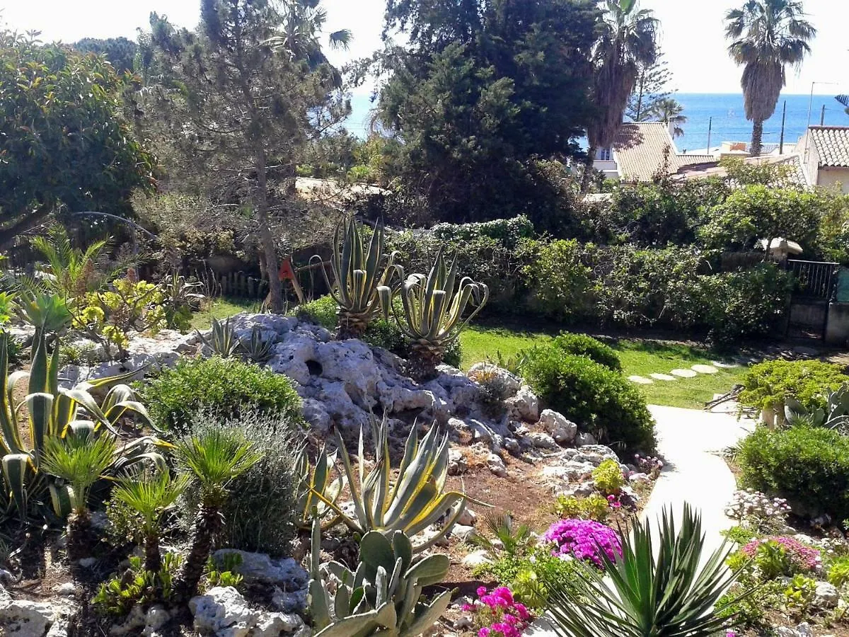 A Due Passi Dal Mare Con Piscina Villa Fontane Bianche