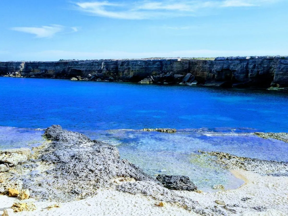 A Due Passi Dal Mare Con Piscina Villa Fontane Bianche