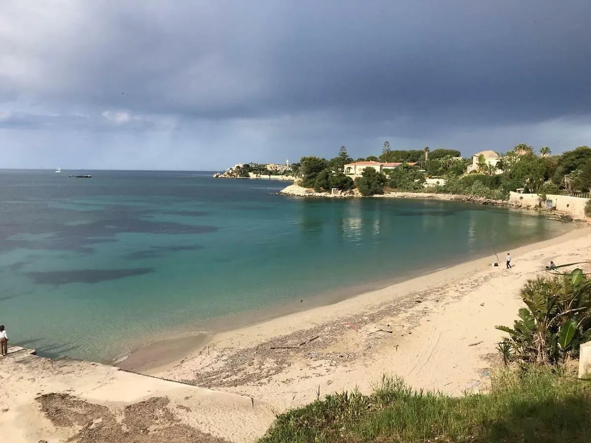 Holiday home A Due Passi Dal Mare Con Piscina Villa Fontane Bianche